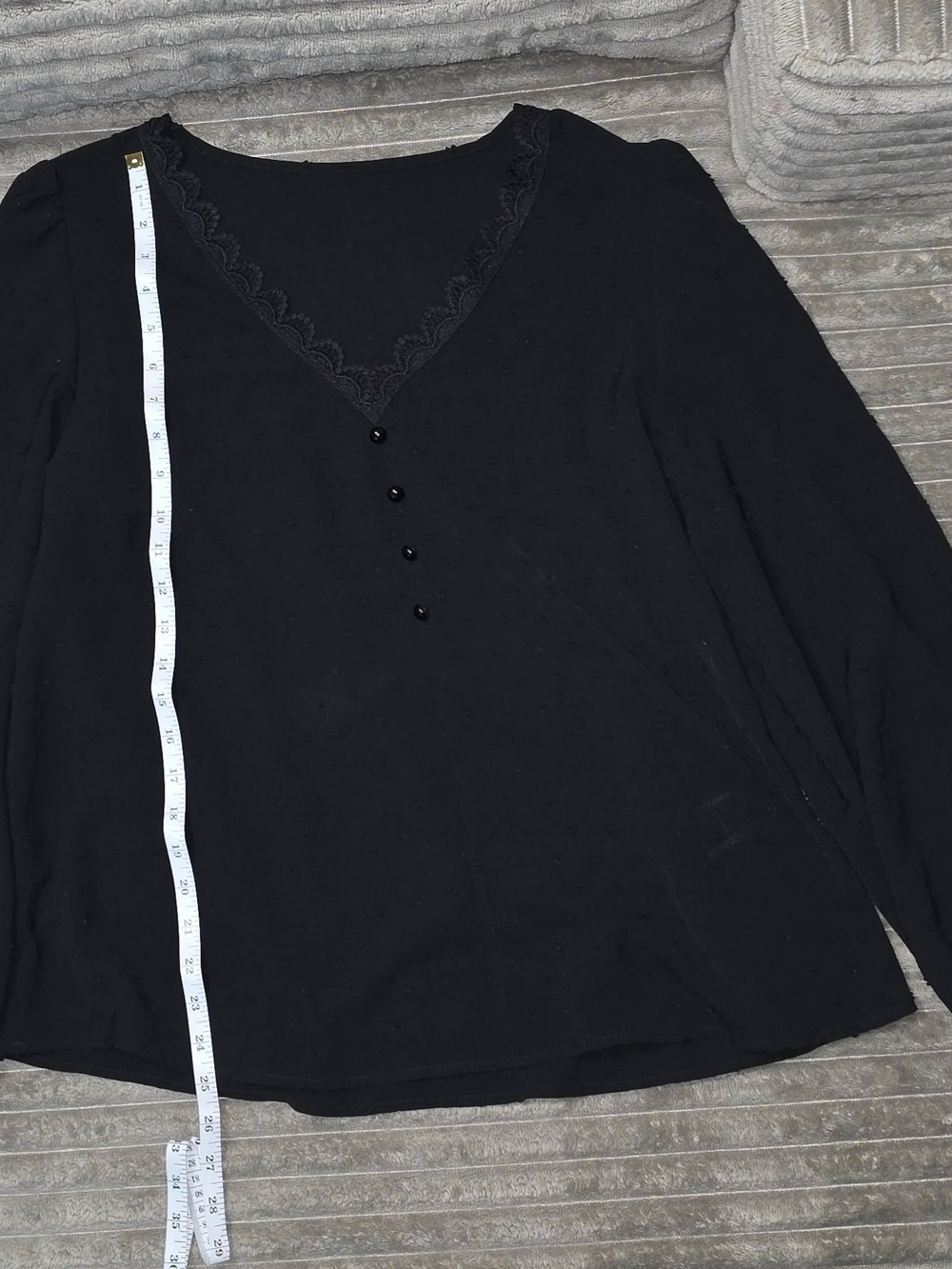 SHEIN Black Long-Sleeve Lace-Trim V-Neck Top - SH18